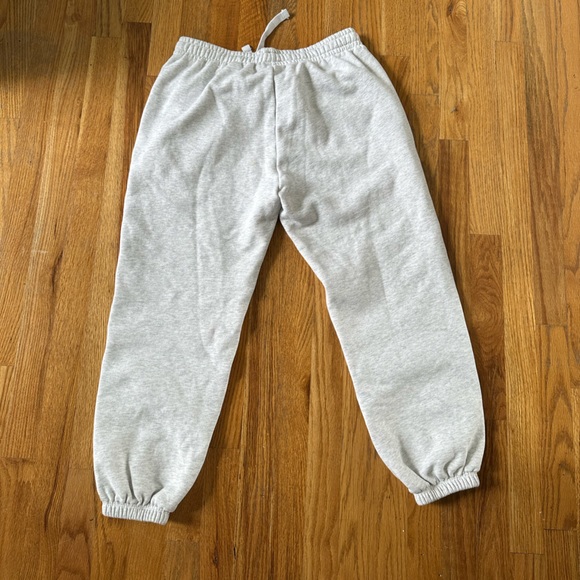 Frasier sterling sweatpants. New without tags. Size medium - Picture 2 of 4